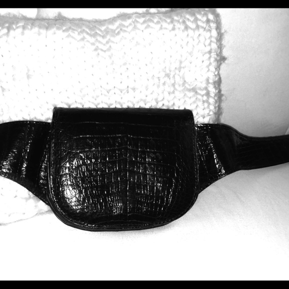 Belt Bag - Picture 1 of 8